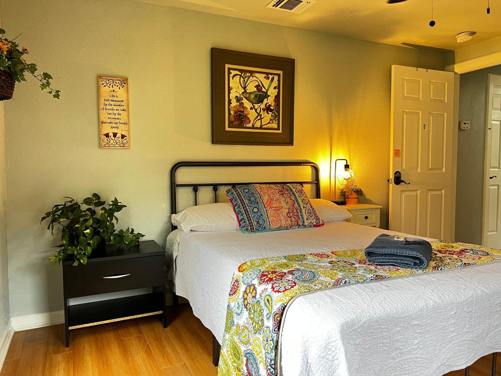 Boho Bliss- Cozy Private Room 2 Miles From Alamodome! San Antonio Luaran gambar